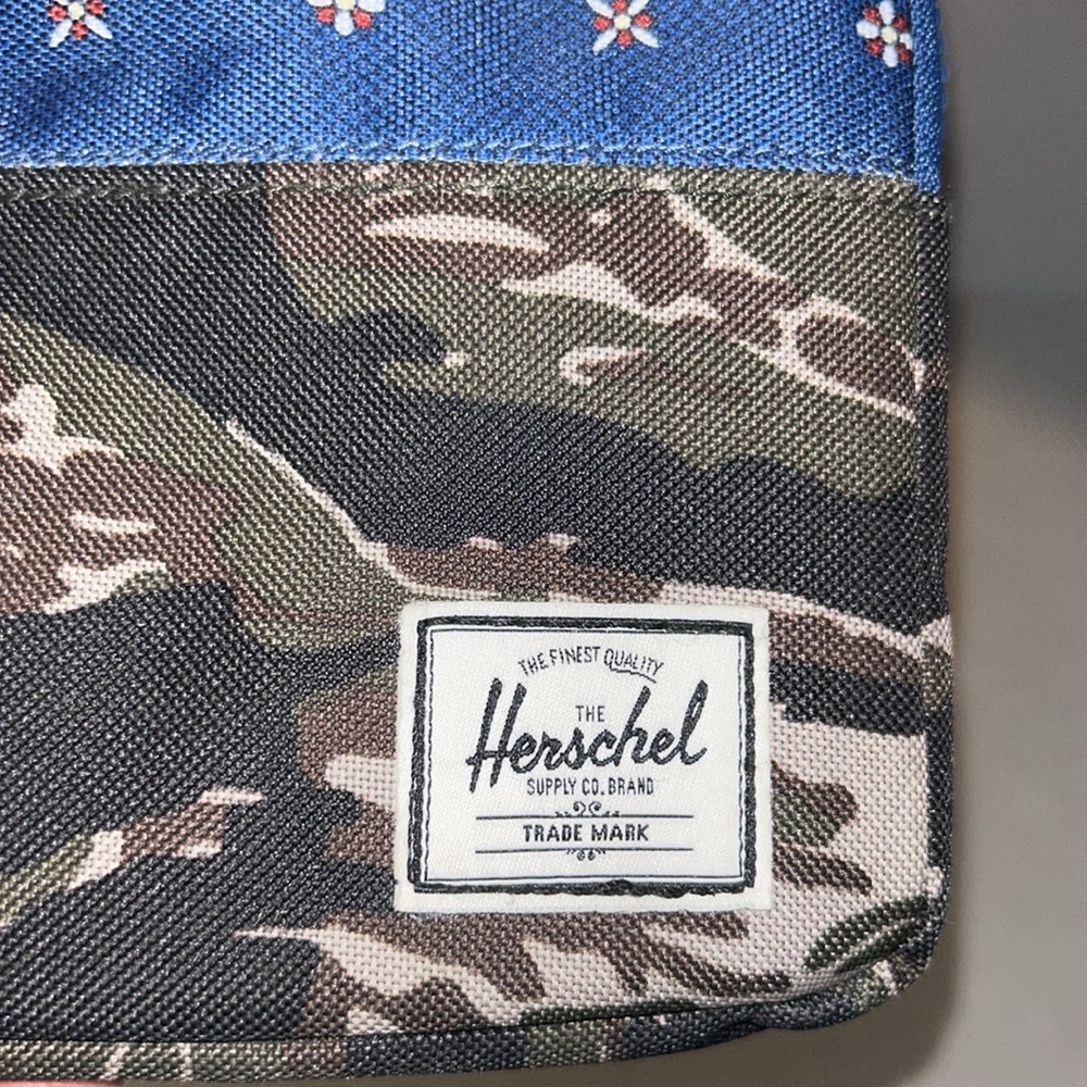 Herschel Anchor Ipad Mini Case Tiger Camo - Picture 4 of 7